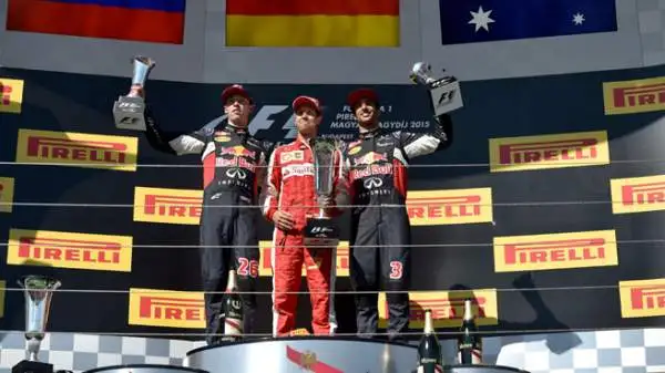Il tedesco vince per la prima volta in Ungheria, raggiunge a quota 41 vittorie Senna. Spettacolo, sorpassi e sportellate in gara. 2° Kvyat, 3° Ricciardo.