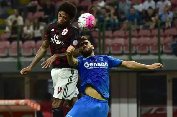 Milan-Empoli 2-1. Luiz Adriano 6,5. L'intesa con Bacca c'è e si vede, poi si guadagna la pagnotta con l'incornata vincente. Ma Balotelli giocherà?