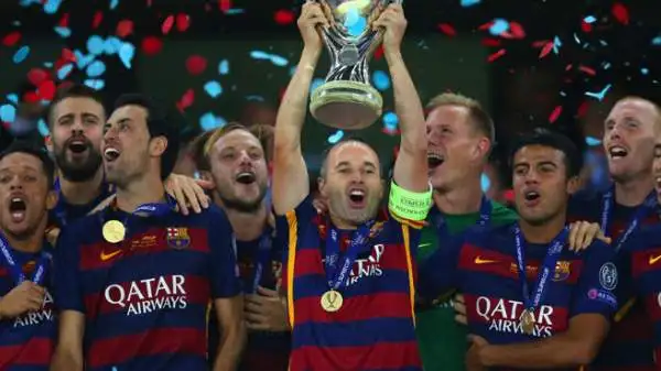 Non è andata tanto meglio alla Roma. I giallorossi ritrovano il Barcellona campione di Spagna e d'Europa, già affrontato in amichevole questo agosto (netta sconfitta).