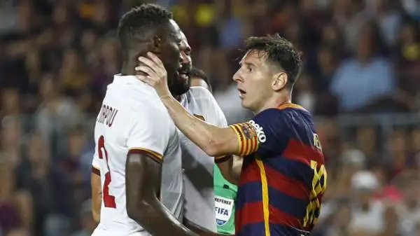 Il Trofeo Gamper va ai blaugrana: Neymar, Messi (protagonista di un battibecco con Yanga-Mbiwa) e Rakitic i marcatori.