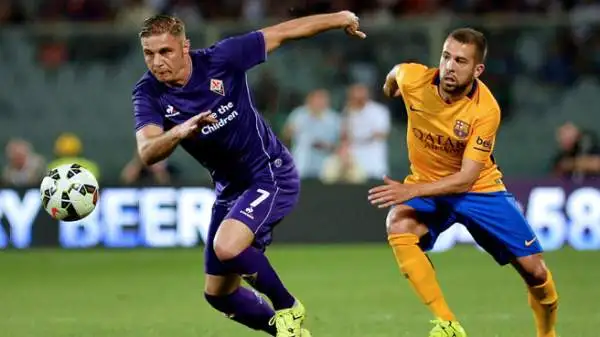 Bernardeschi fa urlare Firenze: i blaugrana perdono per 2-1 al Franchi grazie alla sua doppietta. Catalani in rete con Suarez.