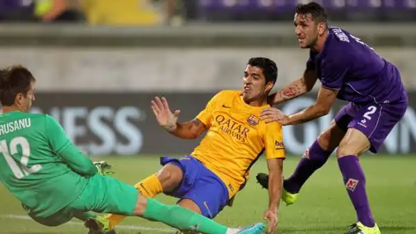 Bernardeschi fa urlare Firenze: i blaugrana perdono per 2-1 al Franchi grazie alla sua doppietta. Catalani in rete con Suarez.