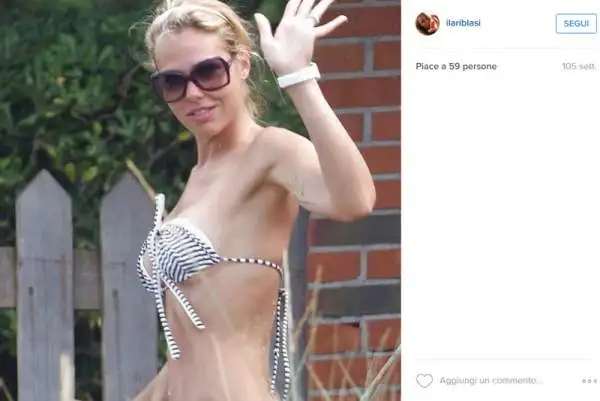 In spiaggia, nei camerini televisivi o negli studi fotografici, la signora Totti sfoggia sempre uno stato di forma perfetto.