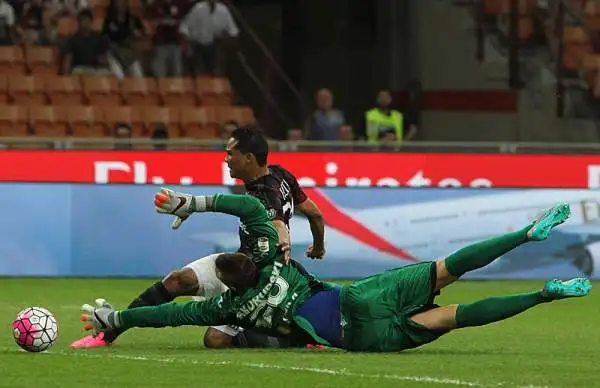 A San Siro il Milan si prende i punti, l'Empoli gli applausi. La squadra di Giampaolo gioca meglio per almeno 60', ma è punita da una palla inattiva, e un errore del proprio portiere.