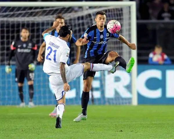 Moisander alla Fantozzi, l'Atalanta ringrazia. La Dea supera per 2-1 la Samp grazie all'autogol del centrale doriano e alla rete di Denis.