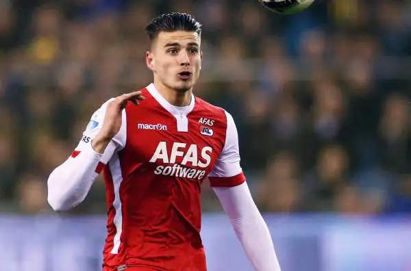 Wesley Hoedt (dall'Az Alkmaar alla Lazio)
