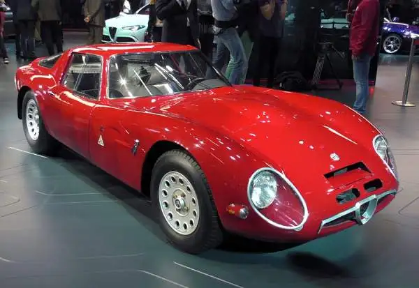 Allo IAA 2015 (Internationale Automobil-Ausstellung) 1.103 espositori provenienti da 39 Paesi del mondo, 920mila visitatori e 210 debutti mondiali, tra cui quello della nuova Volkswagen Tiguan.