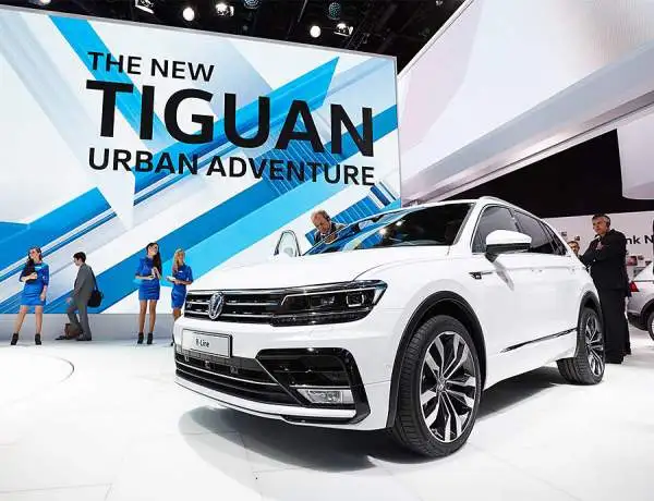 Allo IAA 2015 (Internationale Automobil-Ausstellung) 1.103 espositori provenienti da 39 Paesi del mondo, 920mila visitatori e 210 debutti mondiali, tra cui quello della nuova Volkswagen Tiguan.
