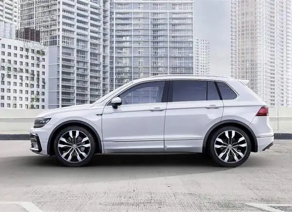 Al Salone di Francoforte Volkswagen ha presentato la nuova Tiguan 2016.