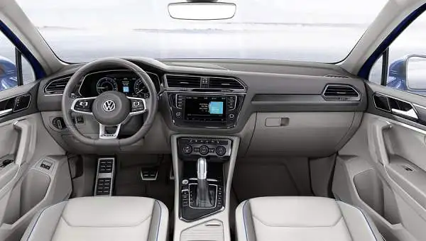 Al Salone di Francoforte Volkswagen ha presentato la nuova Tiguan 2016.