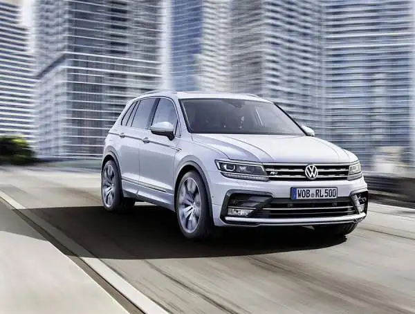 Al Salone di Francoforte Volkswagen ha presentato la nuova Tiguan 2016.