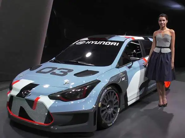 Anche Sebastien Ogier, fresco vincitore del Mondiale Rally con la sua Volkswagen Polo R WRC, ha partecipato al Salone di Francoforte.