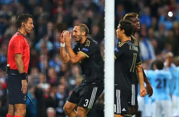 Chiellini 6. In difficoltà nel primo tempo, è solo sfortunato in occasione dell'1-0 che perlatro non doveva essere convalidato.