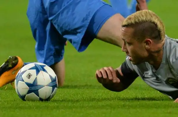 BATE-Roma 3-2. Nainggolan 4,5. Garcia sbraita, il belga non mantiene la posizione in fase difensiva. Si vede e soprattutto se ne vedono gli effetti.
