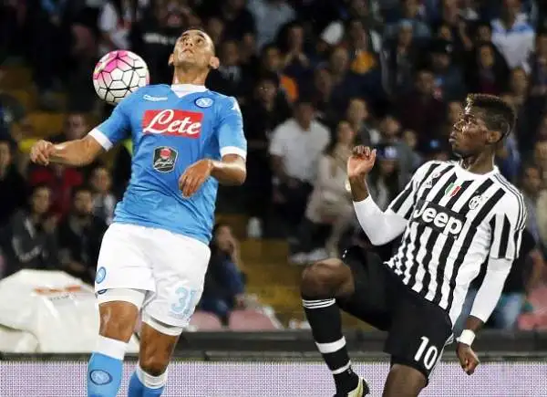 La Juve sprofonda a Napoli. Insigne (che poi si infortuna) e Higuain firmano il 2-1. Inutile la rete di Lemina.