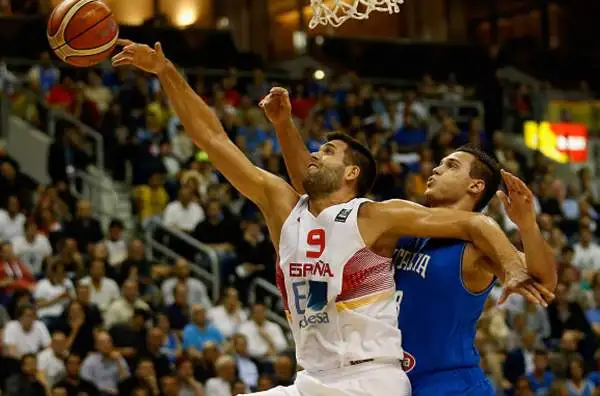 Impresa degli Azzurri che trascinati da Gallinari e Belinelli centrano la loro seconda vittoria ad EuroBasket 2015.