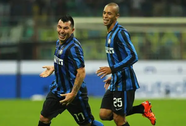Inter-Roma 1-0. Medel 7,5. Pupillo di Mancini e ora anche idolo dei tifosi: il primo gol in nerazzurro vale la vetta della classifica.