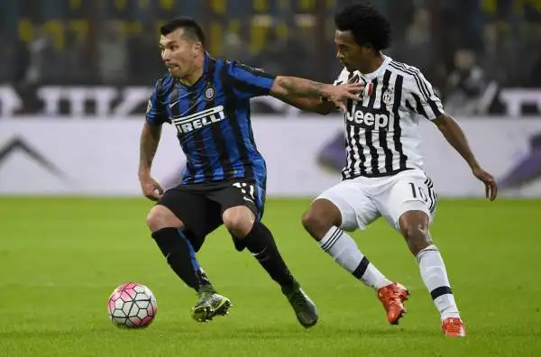 Inter-Juventus 0-0. Medel 6,5. Il più positivo nel centrocampo nerazzurro: grande filtro, più manovriero rispetto a Felipe Melo.