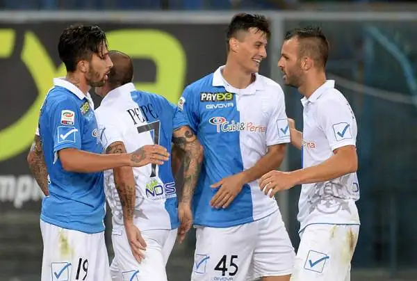 Il derby di Verona finisce in parità con reti nel secondo tempo: l’Hellas avanti grazie ad una rete di Pisano (in fuorigioco), risponde Castro. Partita intensa nella ripresa, soporifera nel 1° tempo.