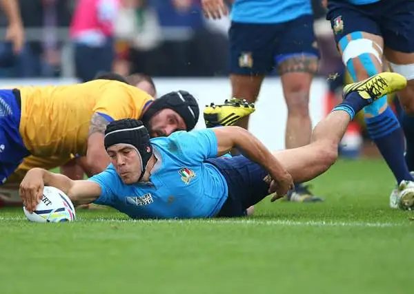 Nel giorno dell'addio all'azzurro di Mauro Bergamasco, l'Italrugby chiude i Mondiali inglesi con una vittoria e grazie al terzo posto nel girone si qualifica ai prossimi Mondiali del 2019 in Giappone.