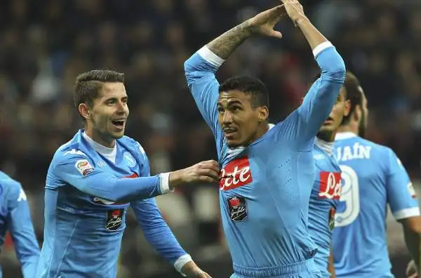 Milan-Napoli 0-4. Allan 7,5. Ha il merito di sbloccare la partita, stravince il confronto con i centrocampisti rossoneri.