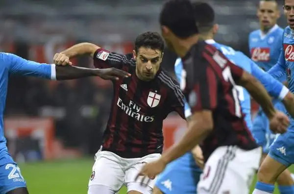 Milan-Napoli 0-4. Bonaventura 5. E' uno dei pochi rossoneri passabili nel primo tempo, le azioni più pericolose scaturiscono dai suoi piedi. Crolla nel secondo tempo.