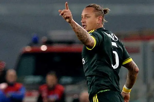 Lazio-Milan 1-3. Mexes 6,5. Ha sfruttato come meglio non poteva l'occasione, subentrando all'infortunato Alex. Un gol importantissimo, sempre attento in difesa.