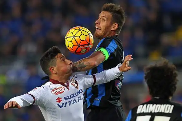 Importante successo esterno per il Torino di Ventura che vince a Bergamo grazie ad una rete di Bovo sugli sviluppi di un calcio d'angolo.