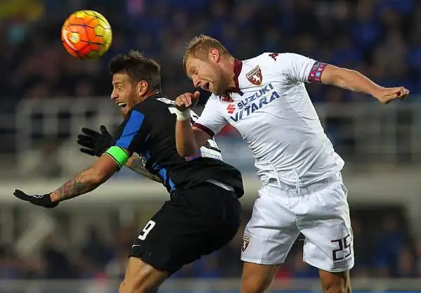 Importante successo esterno per il Torino di Ventura che vince a Bergamo grazie ad una rete di Bovo sugli sviluppi di un calcio d'angolo.