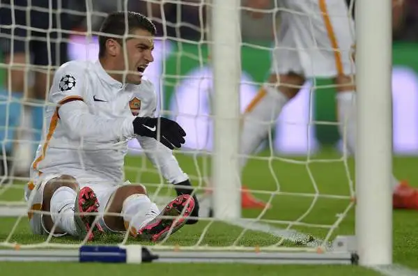 Iago Falqué 4. Impaurito. Il grande palcoscenico del Camp Nou lo inibisce e fa una figuraccia davanti alla sua ex squadra. Nullo in attacco, cerca di rendersi utile in difesa, invano.