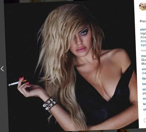 Elena Morali, ex di Jorge Lorenzo, si è schierata dalla parte del Dottore in vista di Valencia: "Io sto con Vale!!!!", ha scritto su Facebook. Ecco alcune foto tratte dal suo profilo Instagram.