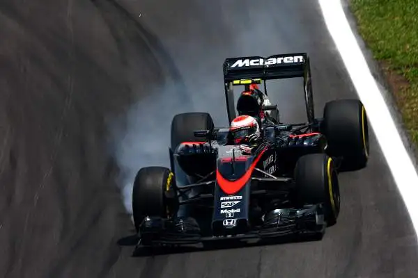 Rosberg imprendibile in Brasile, Vettel terzo. La Mercedes domina a San Paolo, le Rosse chiudono al terzo e quarto posto.