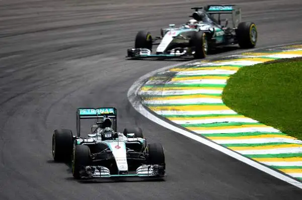 Rosberg imprendibile in Brasile, Vettel terzo. La Mercedes domina a San Paolo, le Rosse chiudono al terzo e quarto posto.