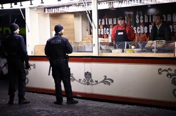Hannover, allarme bomba. Evacuata la HDI-Arena: annullata Germania-Olanda.