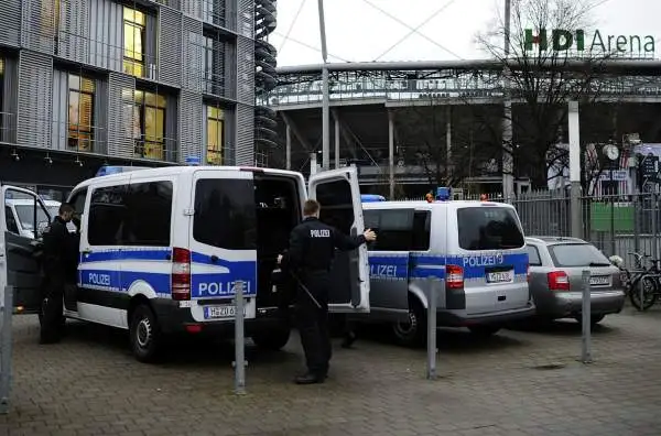 Hannover, allarme bomba. Evacuata la HDI-Arena: annullata Germania-Olanda.