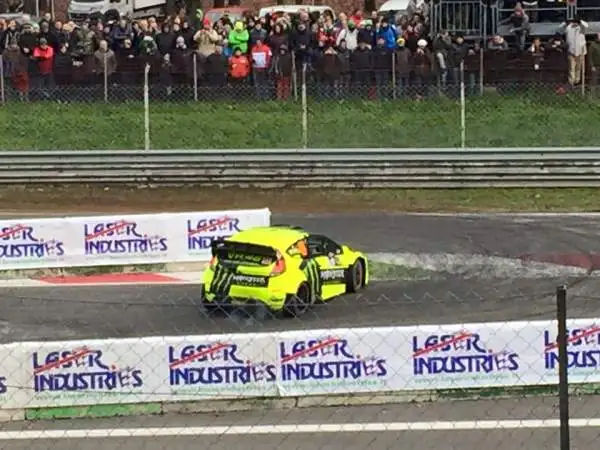Valentino Rossi e tutti gli altri protagonisti dell'ormai tradizionale appuntamento di fine stagione.