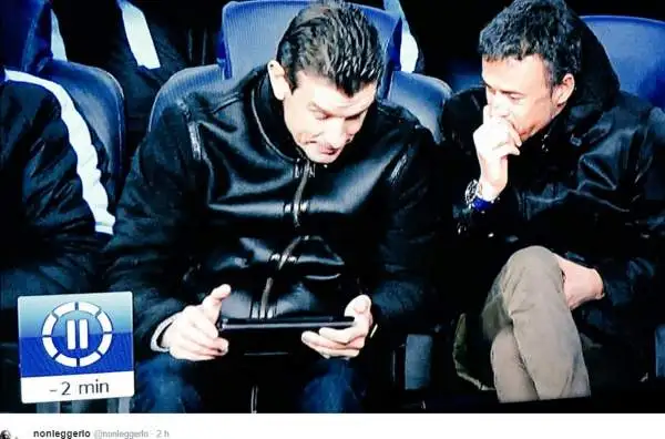Si sono moltiplicati in rete i fotomontaggi e gli sfottò dopo il clamoroso 6-1 subito a Barcellona dai giallorossi.