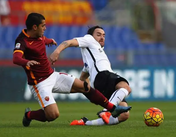 Roma in caduta libera: tracollo in casa. Giallorossi in caduta libera, l'Atalanta si impone all'Olimpico.