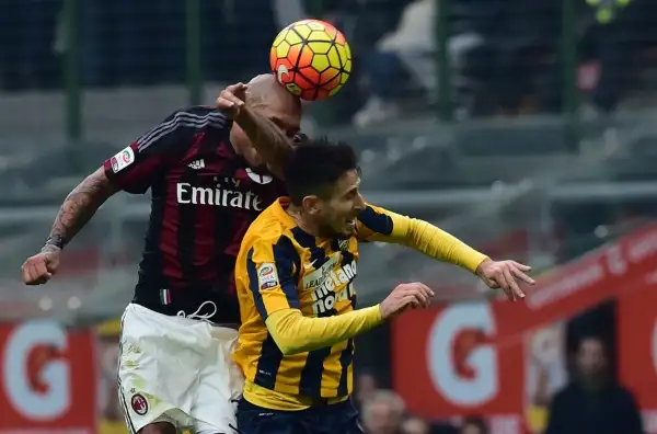 Milan-Verona 1-1. De Jong 4. In difficoltà per tutto il primo tempo, combina un disastro nella ripresa, causando un rigore e facendosi espellere.