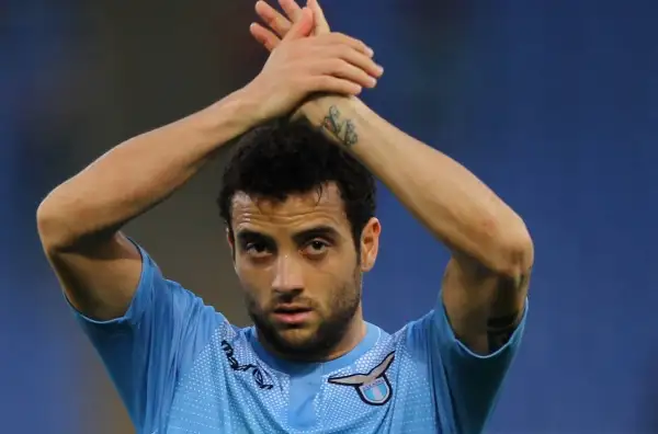 St. Etienne-Lazio 1-1. Felipe Anderson 6. Non riesce a trovare il gol ma è spesso pericoloso. Come gli accade ormai di frequente si perde in qualche leziosismo di troppo. 