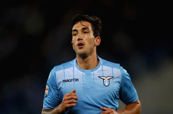 St. Etienne-Lazio 1-1. Cataldi 6,5. Inizia in sordina, ma cresce col passare dei minuti e, come suo solito, mostra geometrie interessanti.