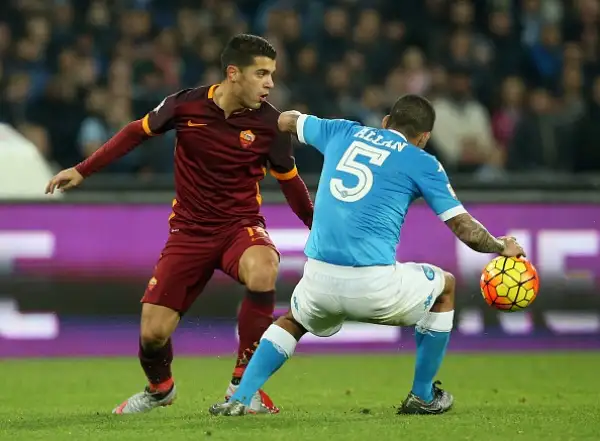 Il Napoli sbatte sulla Roma: 0-0. I giallorossi escono indenni dal San Paolo e protestano per un gol annullato a De Rossi.