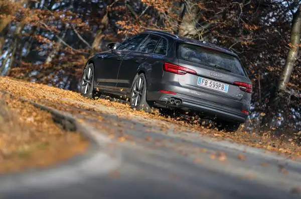 Nella suggestiva cornice della "Fabrica" a Catena di Villorba (Treviso) è andata in scena la presentazione della nuova Audi A4 e A4 Avant.