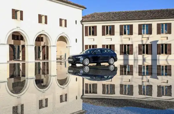 Nella suggestiva cornice della "Fabrica" a Catena di Villorba (Treviso) è andata in scena la presentazione della nuova Audi A4 e A4 Avant.