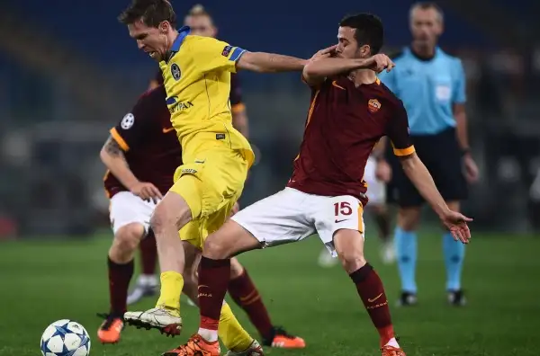 Pjanic 5. Come gli succede spesso si eclissa nei momenti decisivi. E' l'elemento di maggior classe ma non riesce a guidare il centrocampo giallorosso, incapace di rifornire le punte.