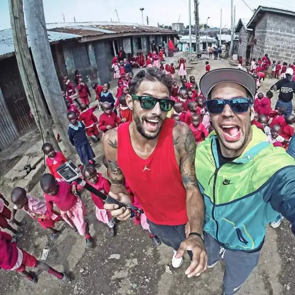 Bruno Cerella e Tommaso Marino hanno fondato Slums Dunk Onlus, un'associazione benefica volta a portare la pallacanestro in alcune delle zone più povere dell'Africa.