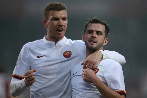 La Roma segna con Pjanic all'83', ma Rudiger rovina tutto con un'ingenuità che costa il rigore del pareggio di Maxi Lopez, meritato dall'ottimo Torino di Ventura.