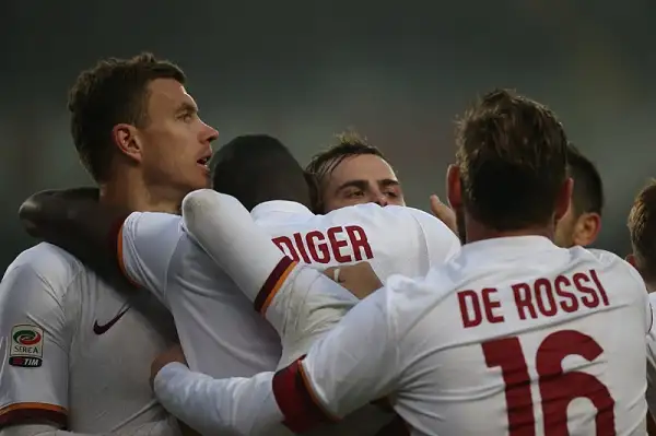 La Roma segna con Pjanic all'83', ma Rudiger rovina tutto con un'ingenuità che costa il rigore del pareggio di Maxi Lopez, meritato dall'ottimo Torino di Ventura.