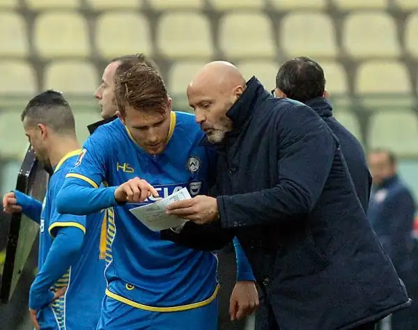 Altra impresa del Carpi, dopo il pari dell'Olimpico. Gli emiliani, grazie ai gol di Pasciuti e Lollo, vincono meritatamente contro l'Udinese troppo passiva nel primo tempo.