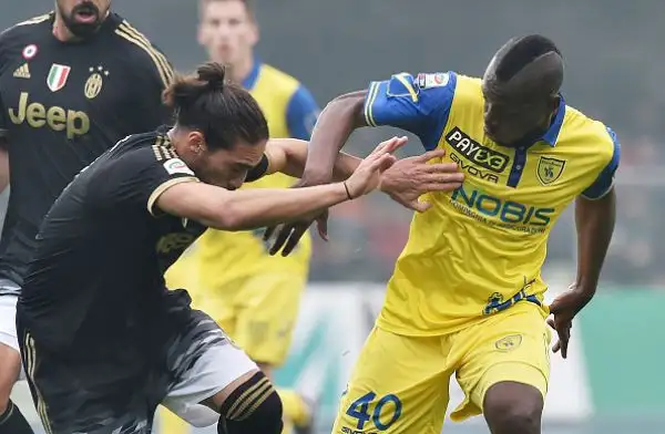 Juve asfaltatrice: Chievo vittima dello 0-4. Dodicesima vittoria di fila per gli uomini di Allegri in campionato.
